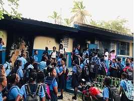 Haiti - FLASH : Attempts of fires and spill of excrement in schools - HaitiLibre.com : Haiti news 7/7